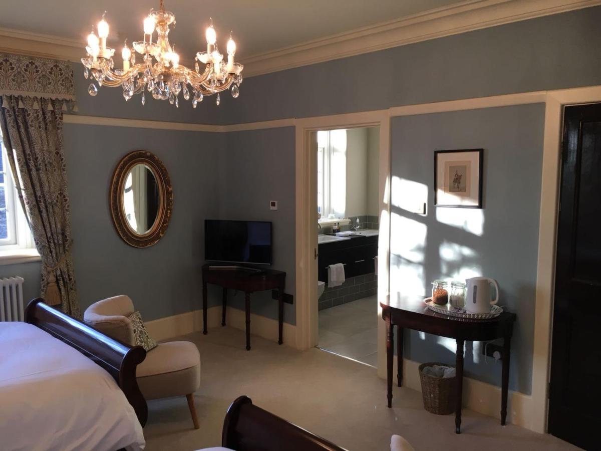 ブラックウッド Gellihaf House Bed & Breakfast エクステリア 写真